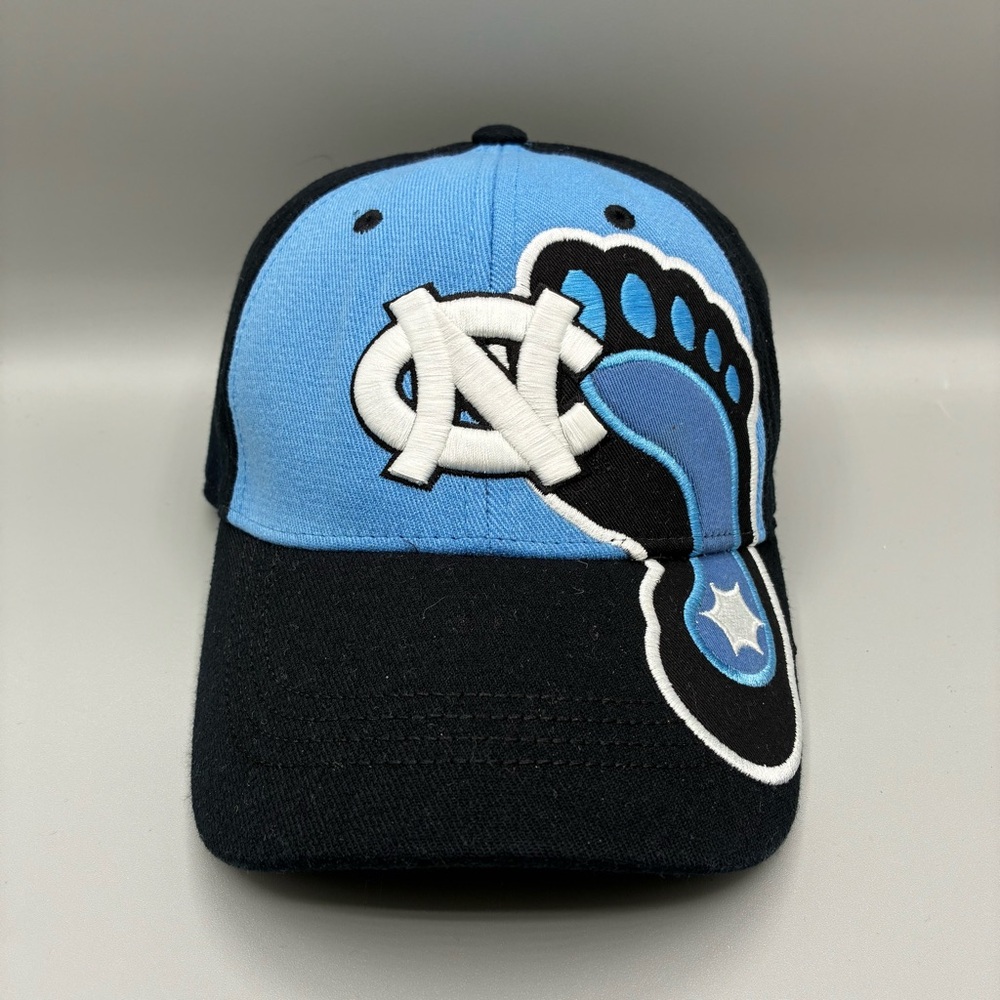 North Carolina Tar Heels Top Of The World Adult OSFM Big Foot Logo NCAA Hat